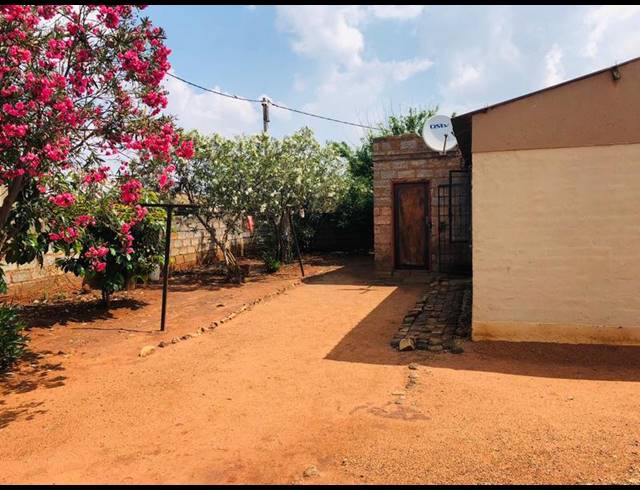 2 BEDROOM HOUSE FOR SALE IN ROODEKOP EXT 21